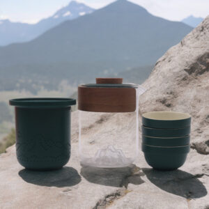 Set de Tetera Viaje Montaña – Tetera y Cuatro Tazas – Estuche de Viaje